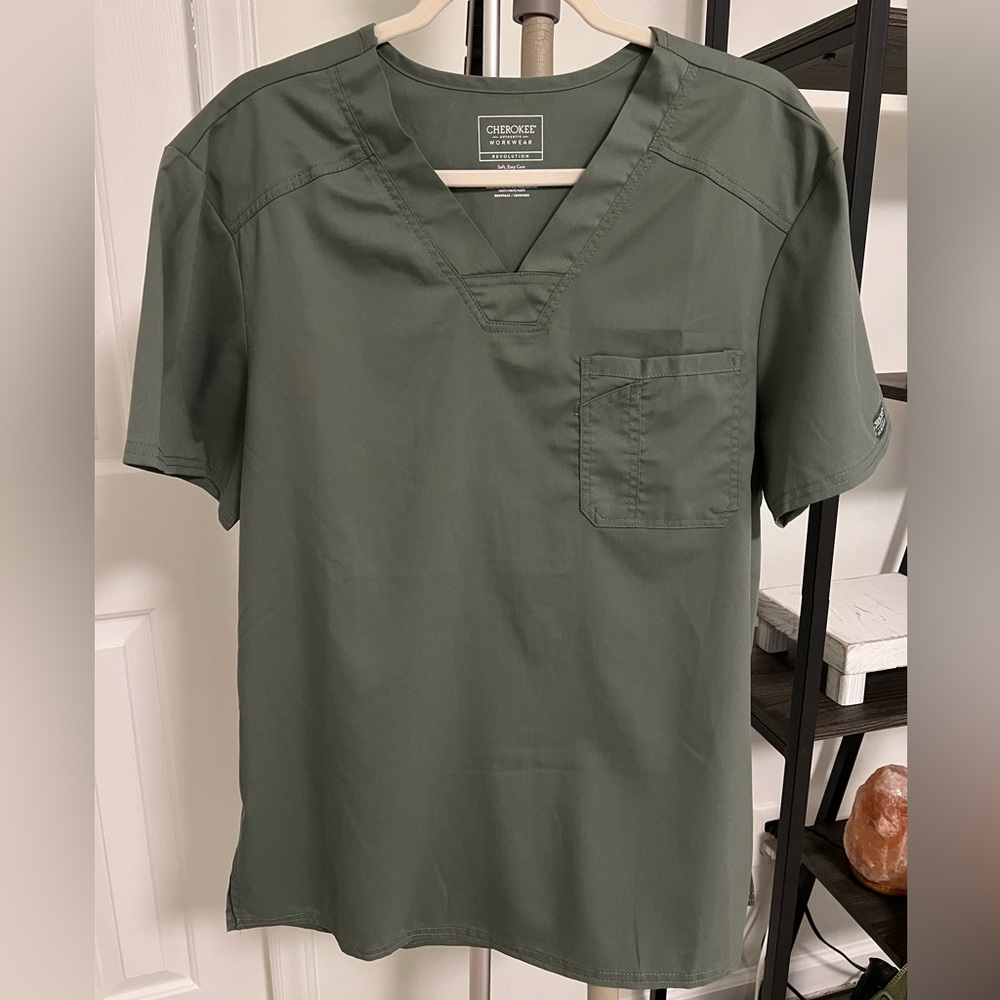 Cherokee Men's Olive Scrub Set- Size Medium